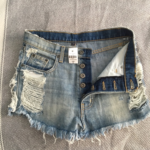 LF • Shredded Denim Shorts - Picture 2 of 5